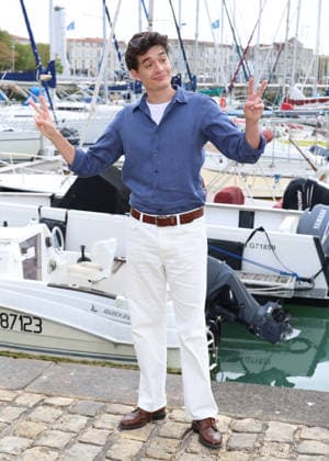 Simon Dartois Photocall for the series *Ici tout commence* at the 28th edition of the La Rochelle TV Fiction Festival on September 19, 2026 Denis Guignebourg Bestimage Photocall for the series *Ici tout commence* at the 28th edition of the La Rochelle TV Fiction Festival on September 1, 2026, La Rochelle, France  Copyright: xDenisxGuignebourgx xBestimagexDenisxGuignebourgx xBestimagex