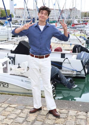 Simon Dartois Photocall for the series *Ici tout commence* at the 28th edition of the La Rochelle TV Fiction Festival on September 19, 2026 Denis Guignebourg Bestimage Photocall for the series *Ici tout commence* at the 28th edition of the La Rochelle TV Fiction Festival on September 1, 2026, La Rochelle, France  Copyright: xDenisxGuignebourgx xBestimagexDenisxGuignebourgx xBestimagex