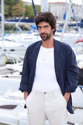 Folco Marchi Photocall for the series *Un si grand soleil* at the 28th edition of the La Rochelle TV Fiction Festival on September 19, 2026 Denis Guignebourg Bestimage Photocall for the series *Un si grand soleil* at the 28th edition of the La Rochelle TV Fiction Festival on September 19, 2026, La Rochelle, France  Copyright: xDenisxGuignebourgx xBestimagexDenisxGuignebourgx xBestimagex
