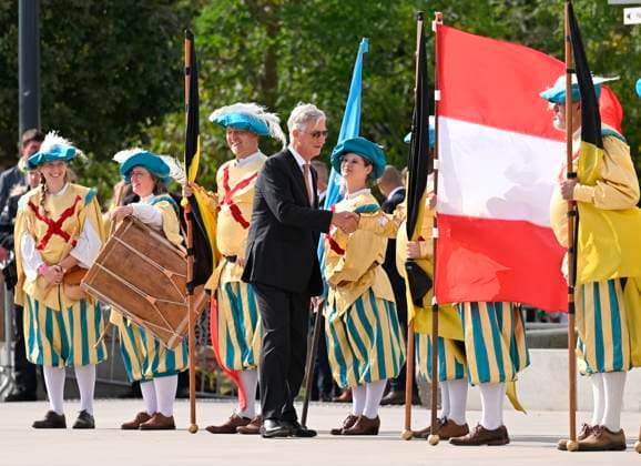 King Philippe is taking part in the Fêtes de Wallonie NAMUR, BELGIUM - SEPTEMBER 19 : King Philippe is taking part in the Fêtes de Wallonie, at which Flanders is, for the first time, the guest of honour (meeting the public, visiting the stalls, watching folk groups and attending the official Fêtes de Wallonie ceremony at the Théâtre Royal in Namur) on September 19, 2026 in Namur, Belgium, 19 09 2026 Namur Belgium  Copyright: xDidierxLebrunx