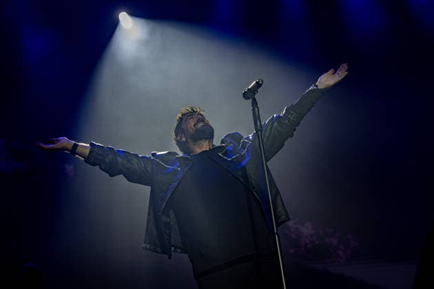 Antonio Orozco Concert at the Movistar Arena Singer Antonio Orozco during a performance at the Movistar Arena on September 19, 2026, in Madrid, Spain. Orozco is presenting this concert as part of The Tour of a Lifetime, a tour that combines his greatest hits with new songs from his latest album, ‘De tiempo y oro’ SEPTEMBER 19, 2026 OROZCO CONCERT MUSIC MUSICIAN TOUR Madrid Madrid, Spain  Copyright: xRicardoxRubiox 7787003