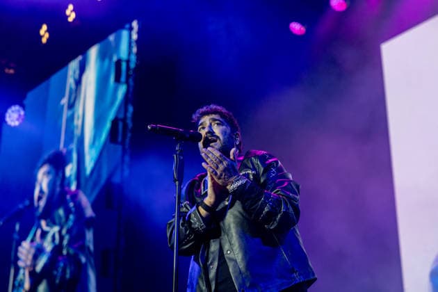 Antonio Orozco Concert at the Movistar Arena Singer Antonio Orozco during a performance at the Movistar Arena on September 19, 2026, in Madrid, Spain. Orozco is presenting this concert as part of The Tour of a Lifetime, a tour that combines his greatest hits with new songs from his latest album, ‘De tiempo y oro’ SEPTEMBER 19, 2026 OROZCO CONCERT MUSIC MUSICIAN TOUR Madrid Madrid, Spain  Copyright: xRicardoxRubiox 7787006