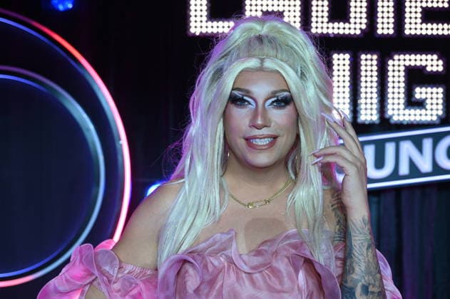 Comedienne, Moderatorin und Drag Queen Pam Pengco (bürgerlich David Kirfel) zu Gast in der Show Ladies Night Youngstars, Die WDR Ladies Night Youngstars ist die einzige deutschsprachige Kabarett-Fernsehsendung für junge Talente mit rein weiblicher Besetzung
