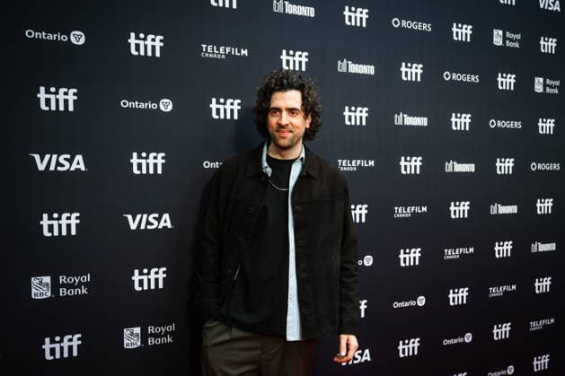 September 19, 2026, Toronto, On, Canada: Sean Menard is pictured on the red carpet for Run Terry Run at the Toronto International Film Festival in Toronto, on Saturday, Sept. 19, 2026. Toronto Canada  - ZUMAc35_ 20260919_zaf_c35_094 Copyright: xLauraxProctorx