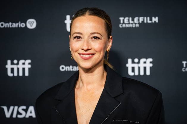 September 19, 2026, Toronto, On, Canada: Karine Vanasse is pictured on the red carpet for Villeneuve: The Rise of a Legend at the Toronto International Film Festival in Toronto, on Saturday, Sept. 19, 2026. Toronto Canada  - ZUMAc35_ 20260919_zaf_c35_178 Copyright: xLauraxProctorx