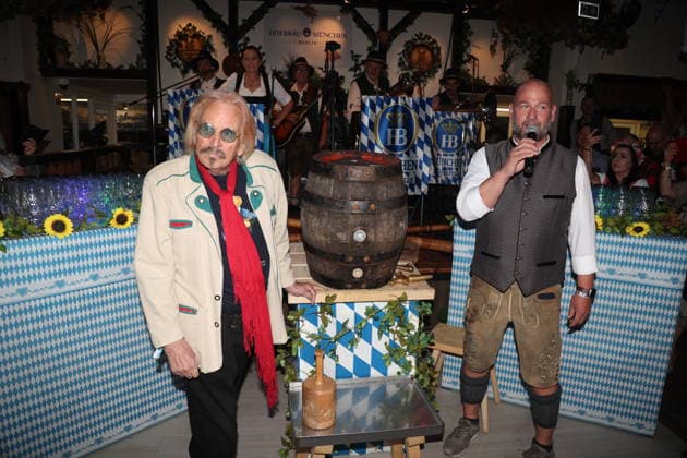 Frank Zander und Björn Schwarz beim Wiesn-Anstich zum Oktoberfest 2026 im Hofbräu Berlin. Berlin, 19.09.2026 Copyright: xAgenturxMatthiasxWehnertx xM.xGränzdörferx