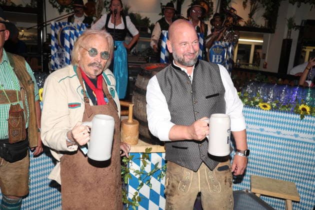 Frank Zander und Björn Schwarz beim Wiesn-Anstich zum Oktoberfest 2026 im Hofbräu Berlin. Berlin, 19.09.2026 Copyright: xAgenturxMatthiasxWehnertx xM.xGränzdörferx