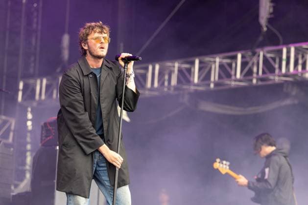 September 19, 2026, Chicago, Illinois, USA: JAMES SMITH of English post-punk band Yard Act during Riot Fest Music Festival in Chicago, Illinois Chicago USA  - ZUMAs135 20260919_zap_s135_021 Copyright: xDanielxDeSloverx