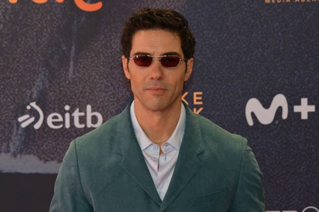 74th San Sebastian Film Festival Red Carpet, September 19 74th SSIFF 74th SAN SEBASTIAN International Film Festival LES MISERABLES Red Carpet Tahar Rahim awaits the screening of *Les Misérables* Photos by Thomas Bohlen Starface 459783 2026 09 19 San Sebastián, Spain  Copyright: xThomasxBohlenx STAR_459783_078
