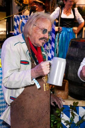 Frank Zander beim Wiesn-Anstich zum Oktoberfest 2026 im Hofbräu Berlin. Berlin, 19.09.2026