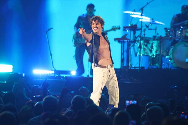 Benson Boone performs on stage during the iHeartRadio Music Festival Concerts at T-Mobile Arena in Las Vegas, Nevada on Saturday, September 19, 2026.  LAV20260919007 JAMESxATOA