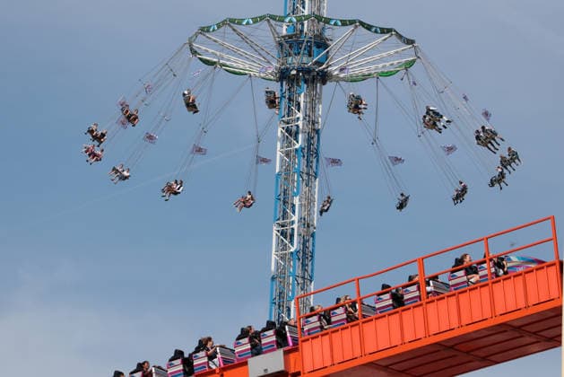 September 20, 2026, Munich, Bavaria, Germany: On the second day of Oktoberfest, the worldÃ¢â‚¬â ¢s largest beer festival, people gather in Munich to watch the parade to the festival grounds. Munich Germany - ZUMAm309 20260920_zip_m309_035 Copyright: xJuliusxMortsix