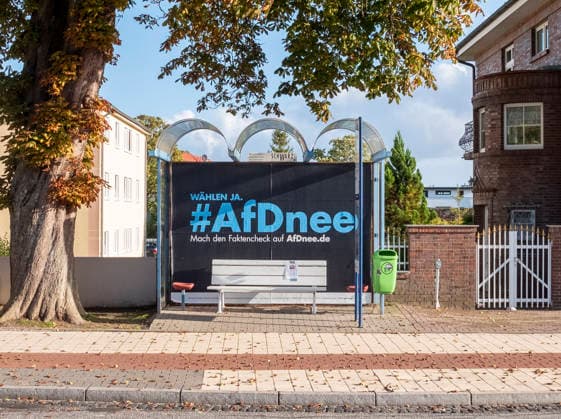 Wahlplakate zur Landtagswahl MV 2026 Ein Wahlplakat wirbt mit dem Slogan AfDnee in Sassnitz. Am 20. September 2026 wird der Landtag Mecklenburg-Vorpommern neu gewählt. Sassnitz Mecklenburg-Vorpommern Deutschland