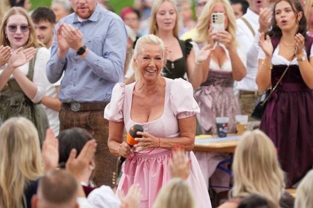 ZDF-Fernsehgarten 2026. Andrea Kiwi Kiewel im ZDF Fernsehgarten mit dem Motto Oktoberfest am 20.09.2026 in Mainz. Mainz ZDF Fernsehgarten Rheinland-Pfalz