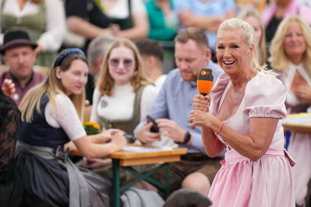 ZDF-Fernsehgarten 2026. Andrea Kiwi Kiewel im ZDF Fernsehgarten mit dem Motto Oktoberfest am 20.09.2026 in Mainz. Mainz ZDF Fernsehgarten Rheinland-Pfalz