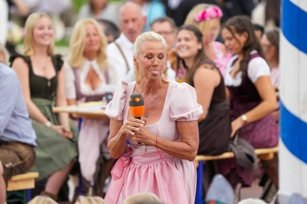 ZDF-Fernsehgarten 2026. Andrea Kiwi Kiewel im ZDF Fernsehgarten mit dem Motto Oktoberfest am 20.09.2026 in Mainz. Mainz ZDF Fernsehgarten Rheinland-Pfalz