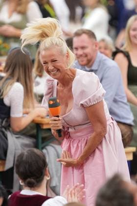 ZDF-Fernsehgarten 2026. Andrea Kiwi Kiewel im ZDF Fernsehgarten mit dem Motto Oktoberfest am 20.09.2026 in Mainz. Mainz ZDF Fernsehgarten Rheinland-Pfalz