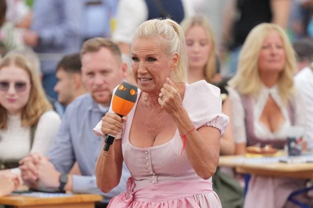ZDF-Fernsehgarten 2026. Andrea Kiwi Kiewel im ZDF Fernsehgarten mit dem Motto Oktoberfest am 20.09.2026 in Mainz. Mainz ZDF Fernsehgarten Rheinland-Pfalz