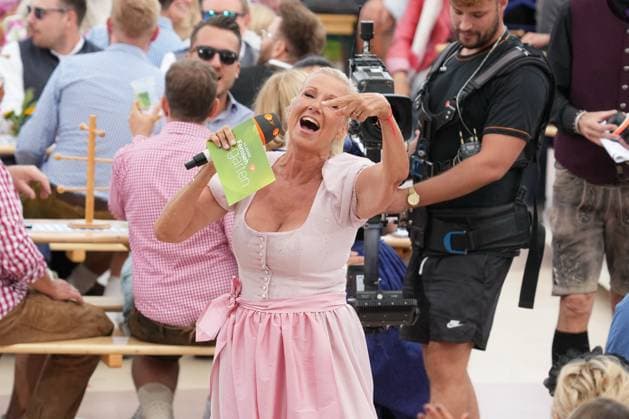 ZDF-Fernsehgarten 2026. Andrea Kiwi Kiewel im ZDF Fernsehgarten mit dem Motto Oktoberfest am 20.09.2026 in Mainz. Mainz ZDF Fernsehgarten Rheinland-Pfalz