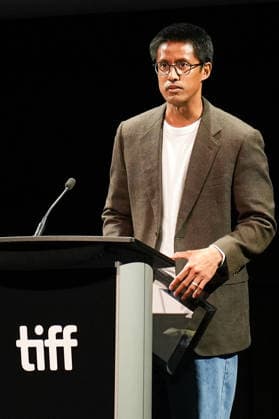 2026 Toronto International Film Festival - Awards Press Conference TORONTO, CANADA - SEPTEMBER 20 : Serville Poblete speaks on stage after receiving the Best Canadian Feature Film Award for Sunburn at the 2026 Toronto International Film Festival in Toronto, Ontario, Canada on September 20, 2026. Mert Alper Dervis Anadolu Ontario Canada. Editorial use only. Please get in touch for any other usage.  Copyright: x2026xAnadoluxMertxAlperxDervisx