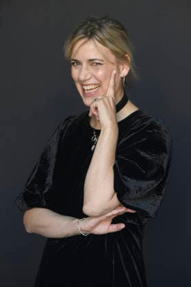 Ulrike Tony Vahl vom Krux -Team bei einem exklusiven Photoshooting auf dem 74. Internationalen Filmfestival San Sebastian Festival Internacional de Cine de San Sebastian im Hotel Maria Cristina. San Sebastian, 20.09.2026
