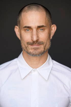 Clemens Schick vom Krux -Cast bei einem exklusiven Photoshooting auf dem 74. Internationalen Filmfestival San Sebastian Festival Internacional de Cine de San Sebastian im Hotel Maria Cristina. San Sebastian, 20.09.2026