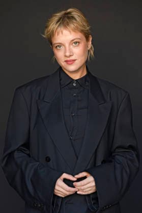 Jella Haase vom Krux -Cast bei einem exklusiven Photoshooting auf dem 74. Internationalen Filmfestival San Sebastian Festival Internacional de Cine de San Sebastian im Hotel Maria Cristina. San Sebastian, 20.09.2026