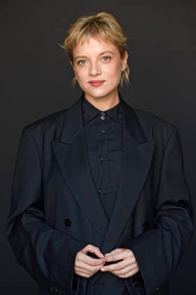 Jella Haase vom Krux -Cast bei einem exklusiven Photoshooting auf dem 74. Internationalen Filmfestival San Sebastian Festival Internacional de Cine de San Sebastian im Hotel Maria Cristina. San Sebastian, 20.09.2026