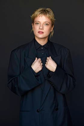Jella Haase vom Krux -Cast bei einem exklusiven Photoshooting auf dem 74. Internationalen Filmfestival San Sebastian Festival Internacional de Cine de San Sebastian im Hotel Maria Cristina. San Sebastian, 20.09.2026
