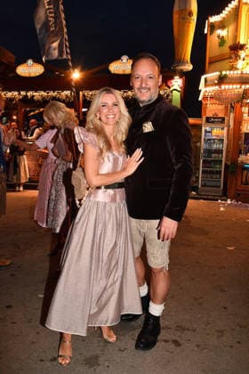 Jennifer Knaeble and her husband Felix Moese during the 2026 Oktoberfest in front of the Almauftrieb at Theresienwiese on September 20, 2026 in Munich, Germany Oktoberfest - the Almauftrieb at Theresienwiese in Munich, Germany
