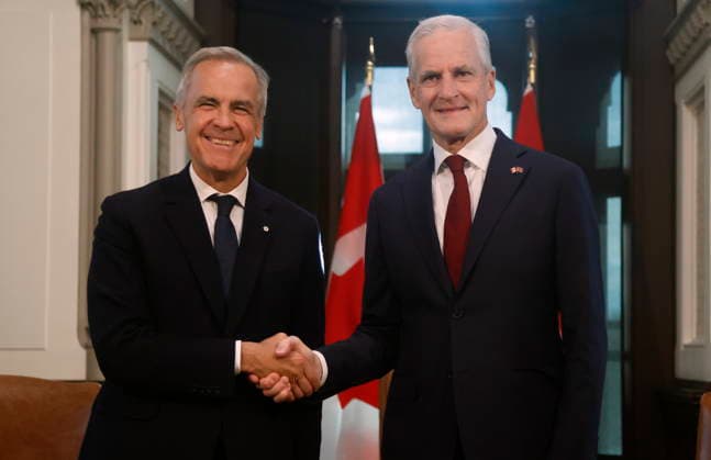 September 20, 2026, Ottawa, On, CANADA: Prime Minister Mark Carney, left, shakes hands with Prime Minister of Norway Jonas Gahr Store before a meeting on Parliament Hill in Ottawa on Sunday, Sept. 20, 2026. Ottawa CANADA  - ZUMAc35_ 20260920_zaf_c35_205 Copyright: xPatrickxDoylex