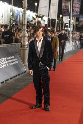 Premiere of the film La bola negra at the 74th San Sebastian International Film Festival SAN SEBASTIAN, SPAIN - SEPTEMBER 20: Spanish singer-songwriter and guitarist Guitarricadelafuente poses on the red carpet for the presentation of the Spanish film La bola negra, a contender for the Best International Feature Film category at the Oscars, during the 74th San Sebastian International Film Festival in San Sebastian, Spain, on September 20, 2026. Javi Julio Anadolu San Sebastian Spain. Editorial use only. Please get in touch for any other usage.  Copyright: x2026xAnadoluxJavixJuliox