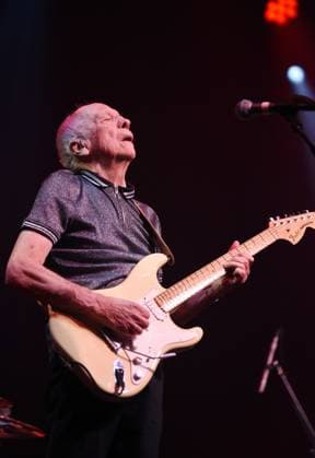 Robin Trower on stage for Robin Trower in Concert, Center Stage, Atlanta, GA, September 20, 2026. Photo By: Derek Storm Everett Collection Robin Trower in Concert PUBLICATIONXNOTxINxCANxCHNxFRAxITAxJPNxNORxPOLxRUSxESPxUKxUSA