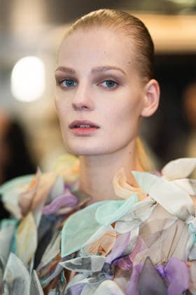 Model Backstage At Rory William Docherty Catwalk Show 2026 - London A model is seen backstage at the Rory William Docherty Catwalk Show 2026 in London, England on September 20, 2026. Photo by Lounis Tiar ABACAPRESS.COM London United Kingdom  Copyright: xLounisPhotography ABACAx