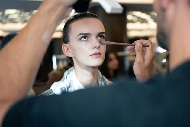 Model Backstage At Rory William Docherty Catwalk Show 2026 - London A model is seen backstage at the Rory William Docherty Catwalk Show 2026 in London, England on September 20, 2026. Photo by Lounis Tiar ABACAPRESS.COM London United Kingdom  Copyright: xLounisPhotography ABACAx
