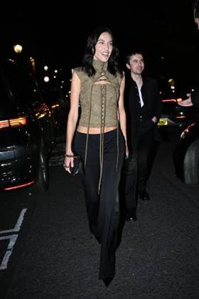 Alexa Chung at the Alexander McQueen Spring Summer 2027 fashion show during London Fashion Week (LFW) on September 20, 2026. Gedeon Taieb, Bestimage. Alexa Chung at the Alexander McQueen Spring Summer 2027 fashion show during London Fashion Week (LFW) on September 20, 2026 London, United Kingdom  Copyright: xGedeonxTaiebx xBestimagexGedeonxTaiebx xBestimagex
