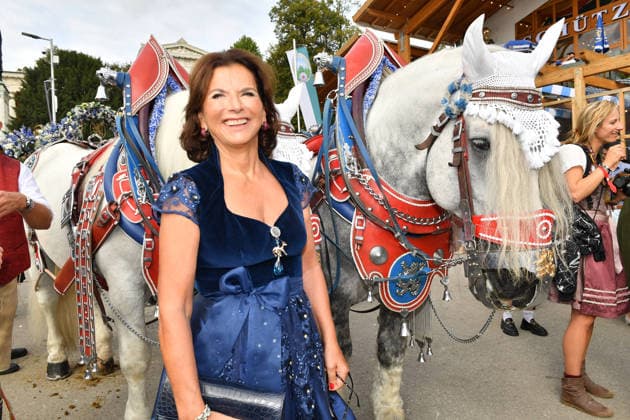 Claudia Oberst Wiesn 2026 SixtWiesn 3. Tag Theresienwiese Festzelt Schützenfesthalle Oktoberfest München 21. Sept. 2026