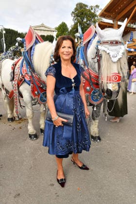 Claudia Oberst Wiesn 2026 SixtWiesn 3. Tag Theresienwiese Festzelt Schützenfesthalle Oktoberfest München 21. Sept. 2026