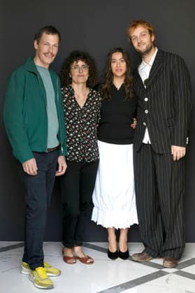 Stefan Butzmühlen, Cristina Diz, Greta Fernandez und Jan Bülow bei einem exklusiven Photoshooting mit dem Cast des Kinofilms Die Gäste auf dem 74. Internationalen Filmfestival San Sebastian Festival Internacional de Cine de San Sebastian im Hotel Maria Cristina. San Sebastian, 21.09.2026