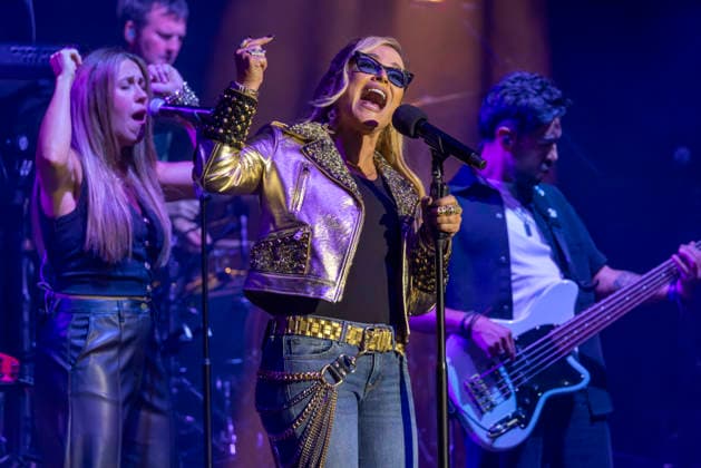 Anastacia performs at Manchester Apollo Anastacia performs at Manchester Apollo, Manchester, England, 21st September 2026, Credit:Mike Gray MIKE GRAY - B4227 Avalon  Copyright: xMikexGrayx xMIKExGRAYx-xB4227x xAvalonx 1137133100