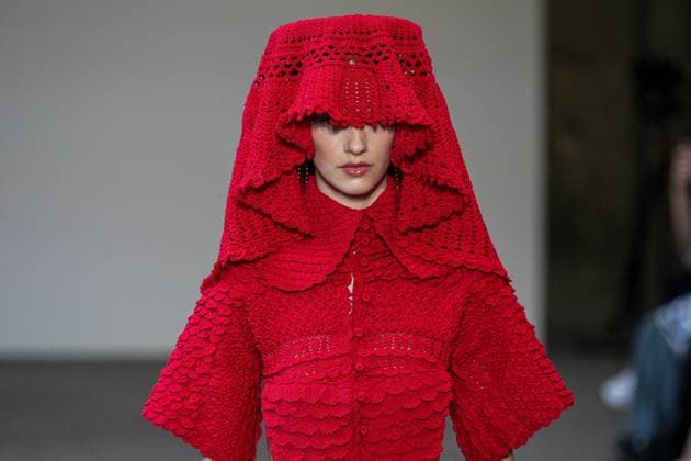 IPA88836118 - Milan, Milan Women™s Fashion Week Spring Summer 2027 - Women™s Fashion, Spring Summer 2027 - J.Salinas fashion show - runway in the photo: models  Copyright: xRiccardoxGIordanox xRiccardoxGiordano IPAx IPA88836118