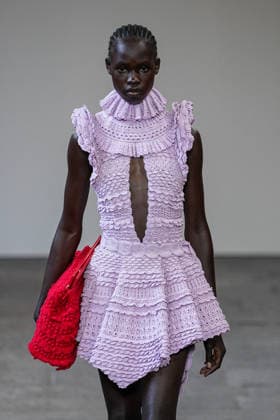 IPA88836240 - Milan, Milan Women™s Fashion Week Spring Summer 2027 - Women™s Fashion, Spring Summer 2027 - J.Salinas fashion show - runway in the photo: models  Copyright: xRiccardoxGIordanox xRiccardoxGiordano IPAx IPA88836240