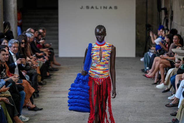 IPA88836283 - Milan, Milan Women™s Fashion Week Spring Summer 2027 - Women™s Fashion, Spring Summer 2027 - J.Salinas fashion show - runway in the photo: models  Copyright: xRiccardoxGIordanox xRiccardoxGiordano IPAx IPA88836283