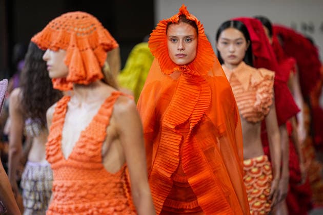 IPA88836333 - Milan, Milan Women™s Fashion Week Spring Summer 2027 - Women™s Fashion, Spring Summer 2027 - J. Salinas fashion show - runway Pictured: models  Copyright: xRiccardoxGIordanox xRiccardoxGiordano IPAx IPA88836333