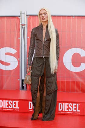 MFW Spring Summer 2027 Diesel Photocall MP MILAN, ITALY - SEPTEMBER 22: Lores attends the Diesel fashion show during Milan Fashion Week WOMEN S COLLECTION SPRING SUMMER 2027 on September 22, 2026 in Milan, Italy. Photo by Marco Piovanotto Abacapress.com Milan Italy  Copyright: xPiovanottoxMarco ABACAx