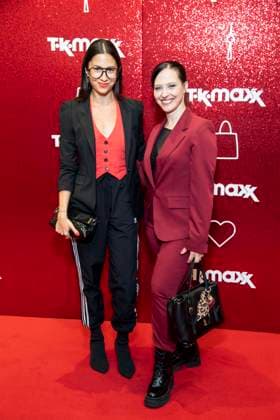 ABB TKMAXX- Zora Alber und Nadja Jo Klapper zu Gast auf dem roten Teppich bei der Neueroeffnung der TK Maxx Filiale am Alexanderplatz am 24.09.2026 in Berlin Berlin Deutschland