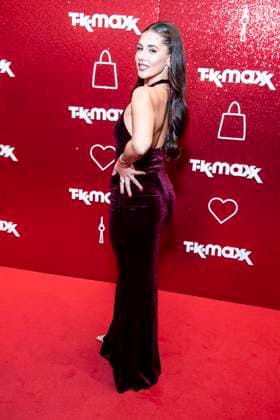 ABB TKMAXX- Sarah Engels zu Gast auf dem roten Teppich bei der Neueroeffnung der TK Maxx Filiale am Alexanderplatz am 24.09.2026 in Berlin Berlin Deutschland