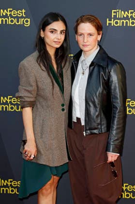 Bayan Layla und Eva Maria Jost bei der Premiere des Kinofilms Hygge auf dem 34. Filmfest Hamburg 2026 im Cinemaxx Dammtor. Hamburg, 25.09.2026