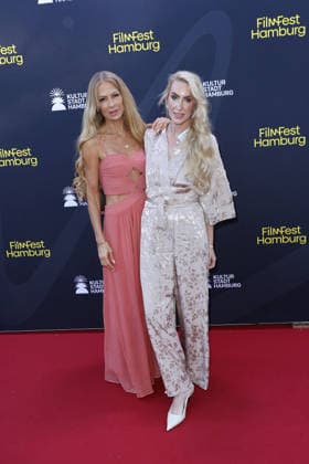 Jenny Elvers und Juliane Golbs bei der Nachtschicht - Sterben verboten (ZDF) Premiere am 25.09.2026 im Cinemaxx im Rahmen vom 34. Filmfest in Hamburg Jenny Elvers and Juliane Golbs attend the Nachtschicht Sterben verboten premiere on September 25, 2026 during the 34th Film Festival in Hamburg, Germany Nachtschicht Filmpremiere beim 34. Filmfest in Hamburg