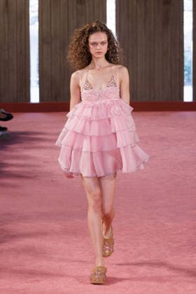 IPA88975276 - Milan, Milan Women™s Fashion Week Spring Summer 2027 - Women™s Fashion, Spring Summer 2027 - Blumarine fashion show - guests - Pictured: model  Copyright: xCinziaxCamelax xx IPA88975276